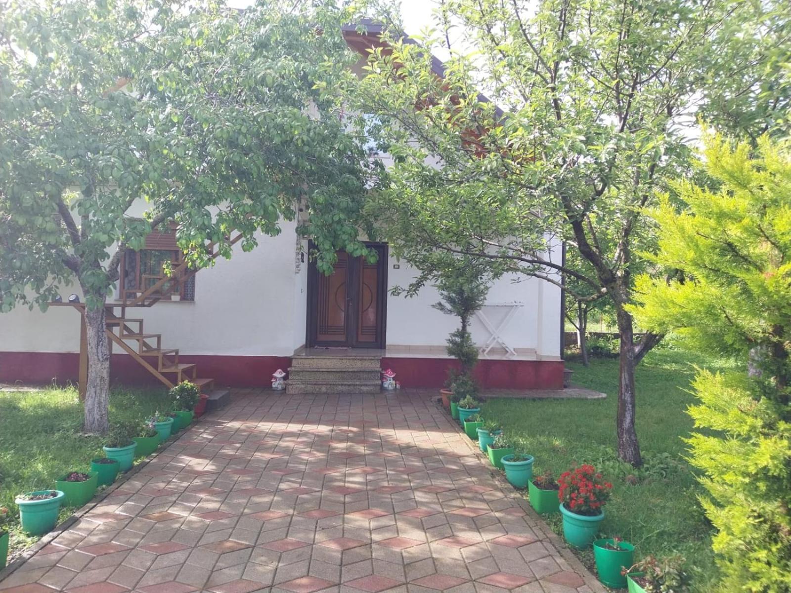 Riza Guest House Puke Exterior photo